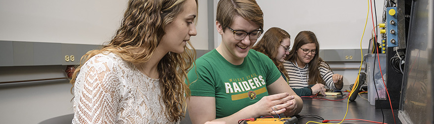 photo of engineering students working on projects